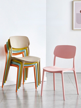 家用塑料椅子加厚餐椅餐桌吃饭椅可叠放靠背凳现代简约商用北欧新