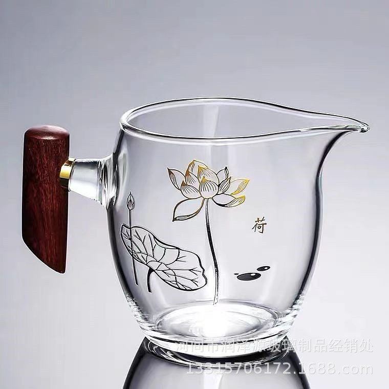 Glass fair cup thickened wooden handle male Cup High Borosilicate Tea Sea kung fu tea ceremony household tea set side handle tea dispenser