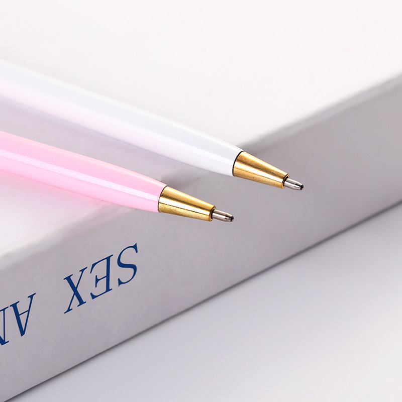 Suministro directo de fábrica Bolígrafo de metal Bolígrafo de cristal pluma de regalo de negocios pluma publicitaria logotipo personalizado firma pluma letras