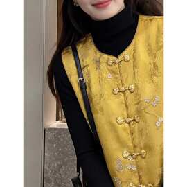 小个子春季新中式轻国风时尚时髦黄色马甲女减龄舒适盘扣上衣2026