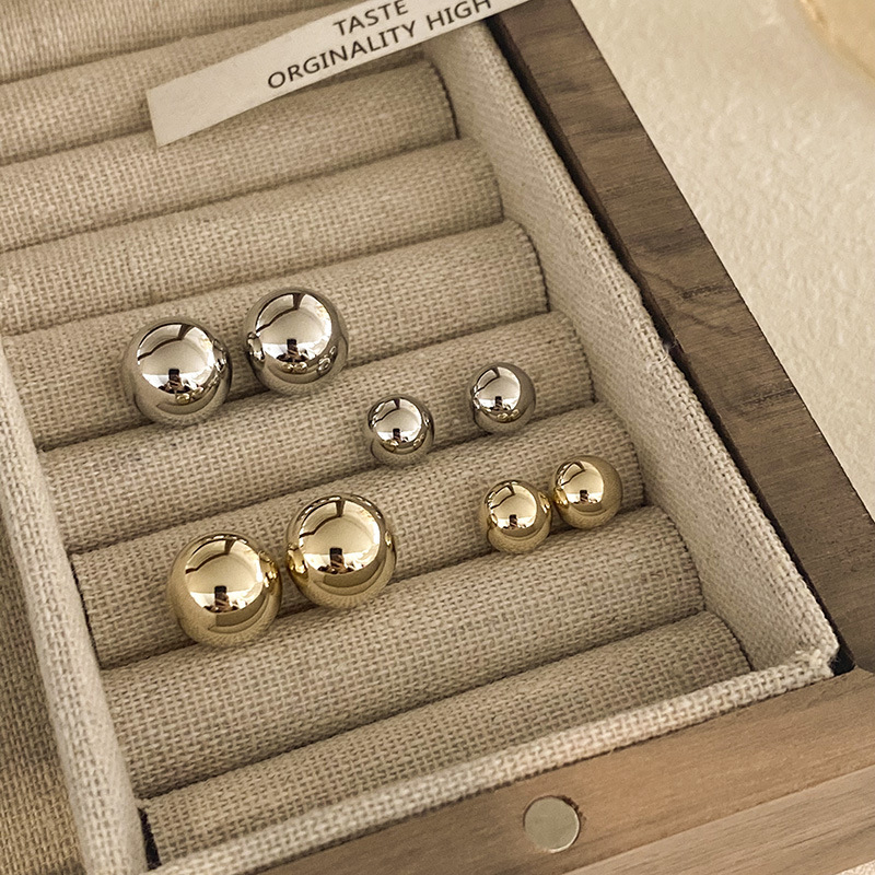 Simple Style Round Copper Plating Ear Studs 1 Pair