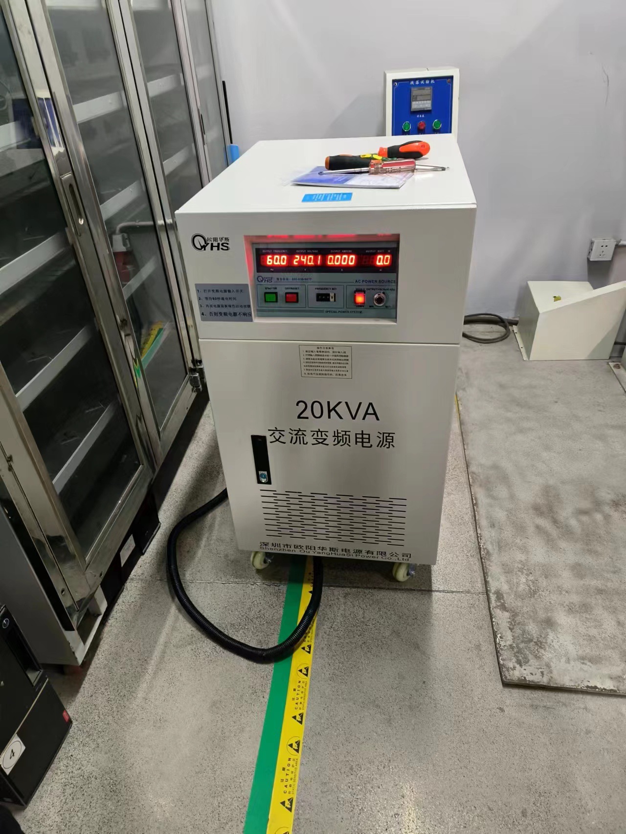 ŷ����˹20KVA˫���߱�Ƶ��Դ�������ڣ����120V 240V 60HZ