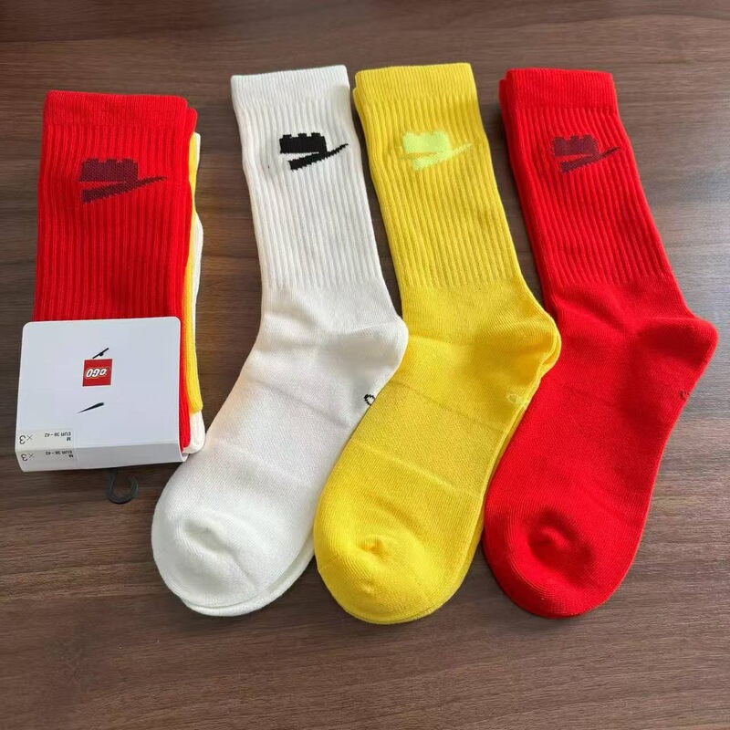 Suwan Next Building Block Lego Color Collaboration Thin Long Tube Sports Cotton Socks for Men and Women, All-Season High Tube Cotton Socks Suwan Next Building Block Lego Color Collaboration Thin Long Tube Sports Cotton Socks for Men and Women, All-Season High Tube Cotton Socks