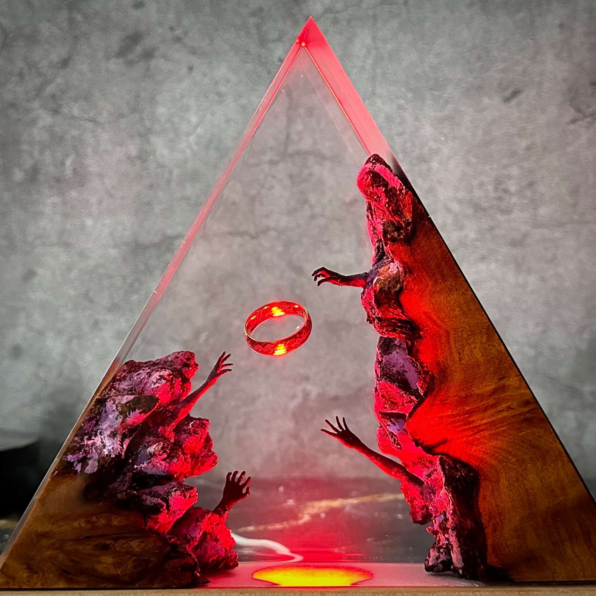 El señor de los anillos resina epoxi madera luz de noche regalo hecho a mano luz de resina marina regalo de novio decoración del hogar