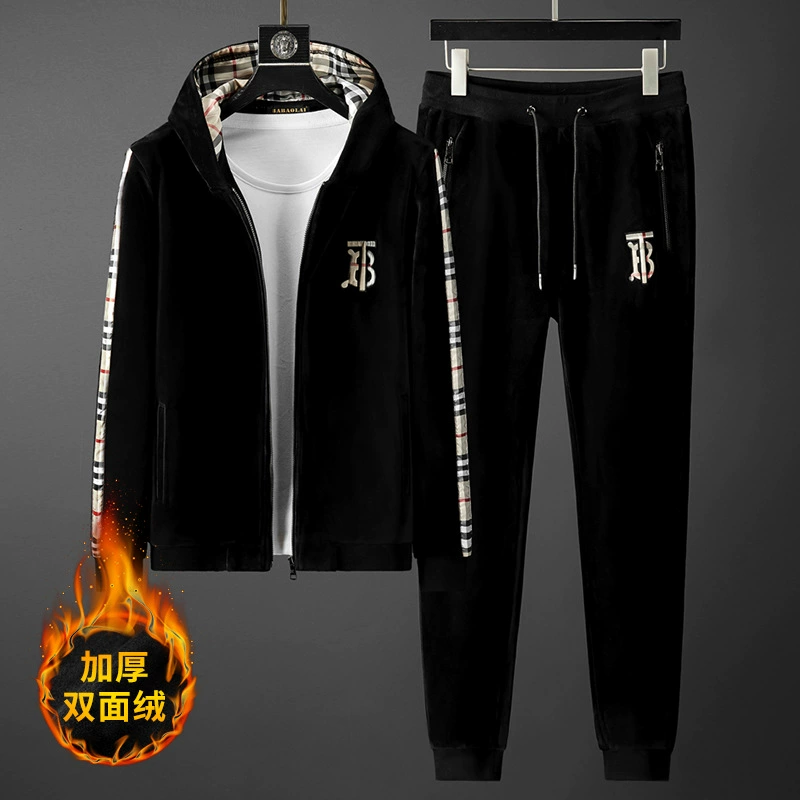 Мужские золотые бархатные спортивные костюмы тренды осенью и зимой