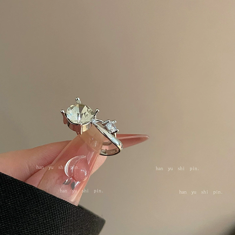 Clip‑on earrings, zirconium and pearl, light‑luxury non‑pierced design