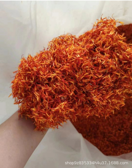Safflower Hong Hua Dried Flower Herb for Foot Soak Bath and Tea 500g Xinjiang Direct Supply in use