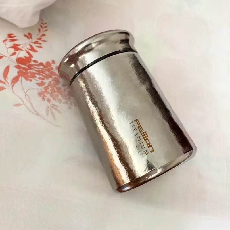 눈부신 은색