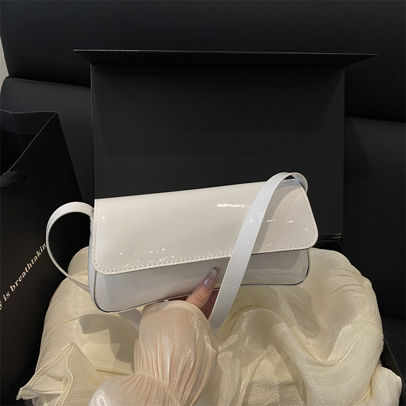 漆皮女包红色法棍腋下包2025秋季新品时尚简约欧美翻盖复古单肩包|undefined