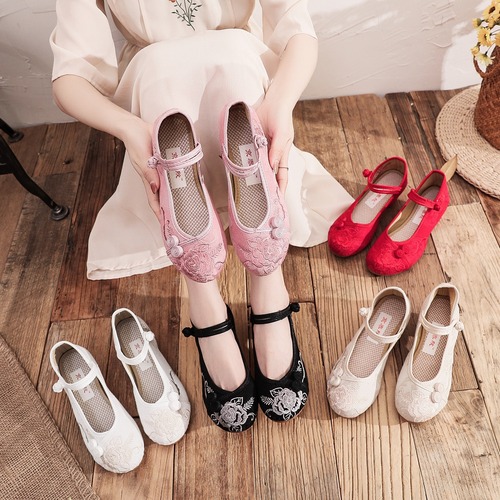 Together 2020 Spring Mid-heeled Ethnic Style Hanfu Shoes Women's Embroidered Shoes Cheongsam Ancient Style Single Shoes Dance Shoes