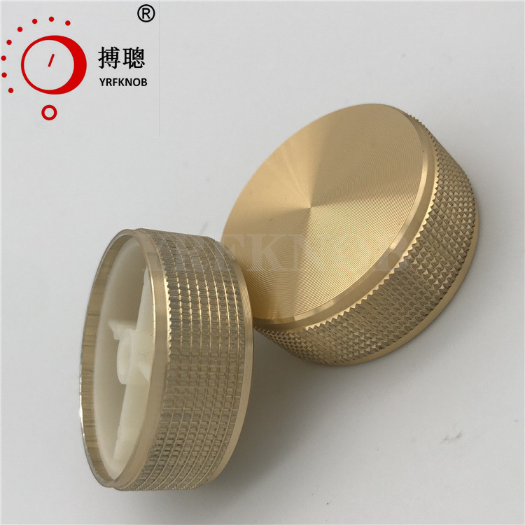 ֱ�����ܸ񵭻�ɫ���Ͻ���ť ����б��ֱ����λ����ťñ40*17