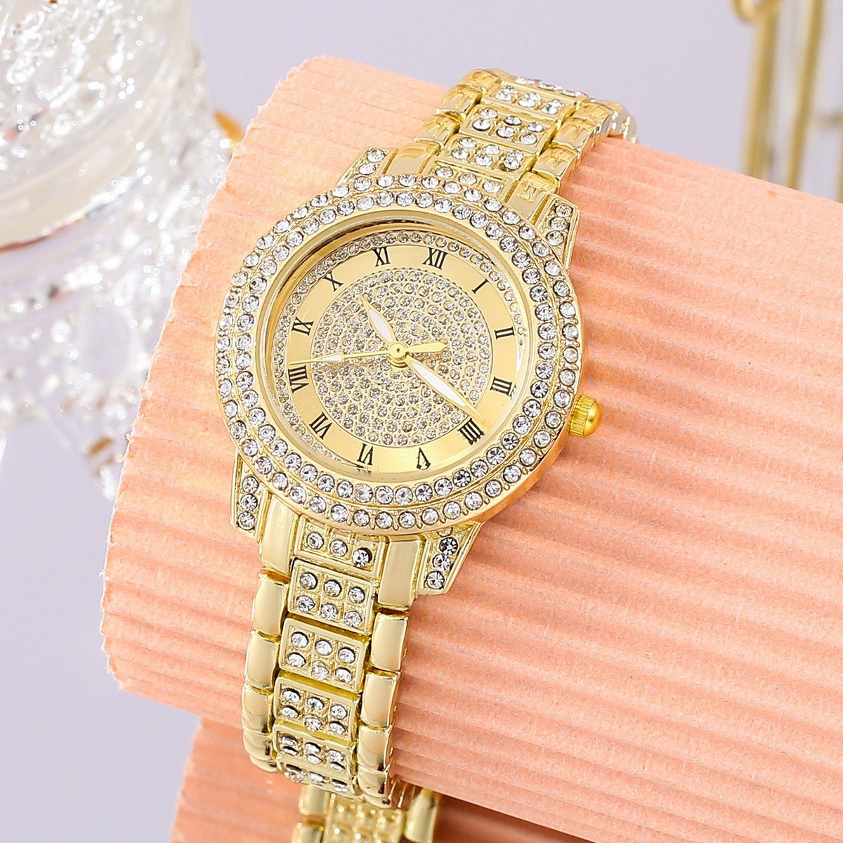 Gypsophila all gold watch