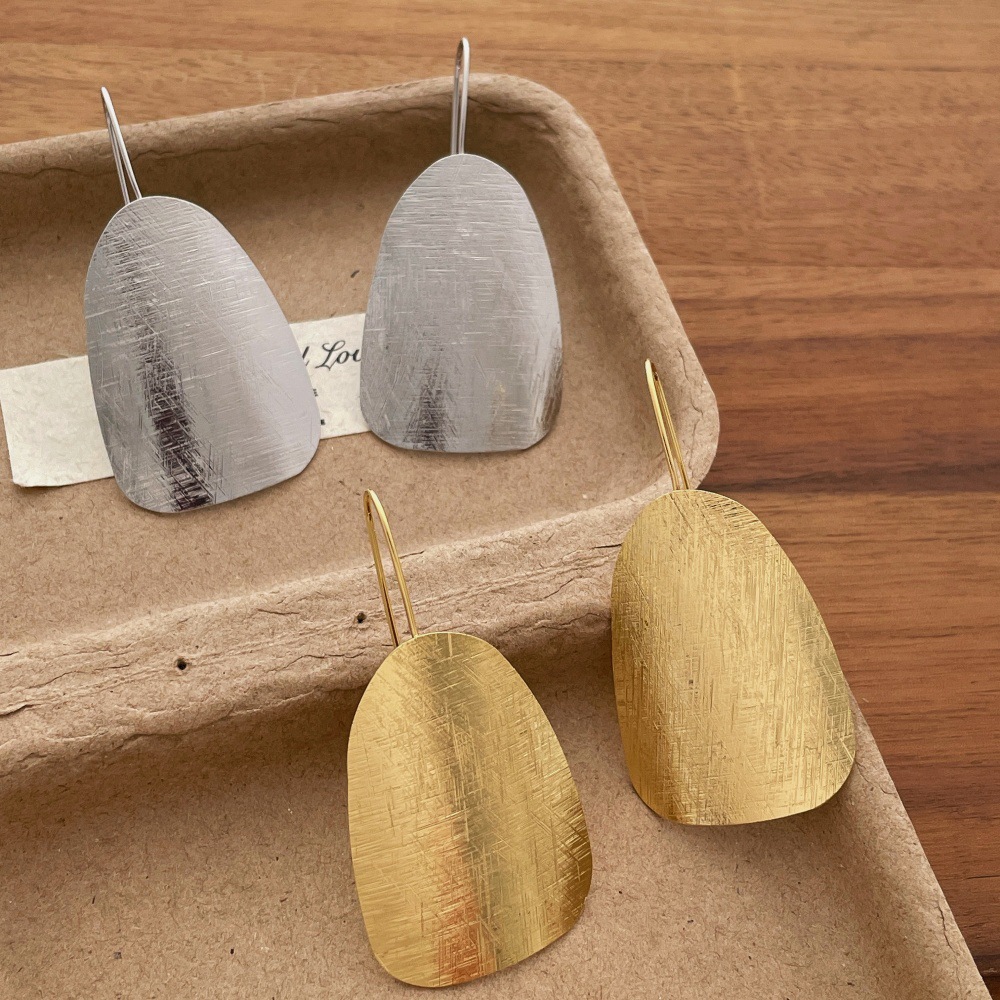 Geometric retro fashionable design elegant earrings drop-shaped