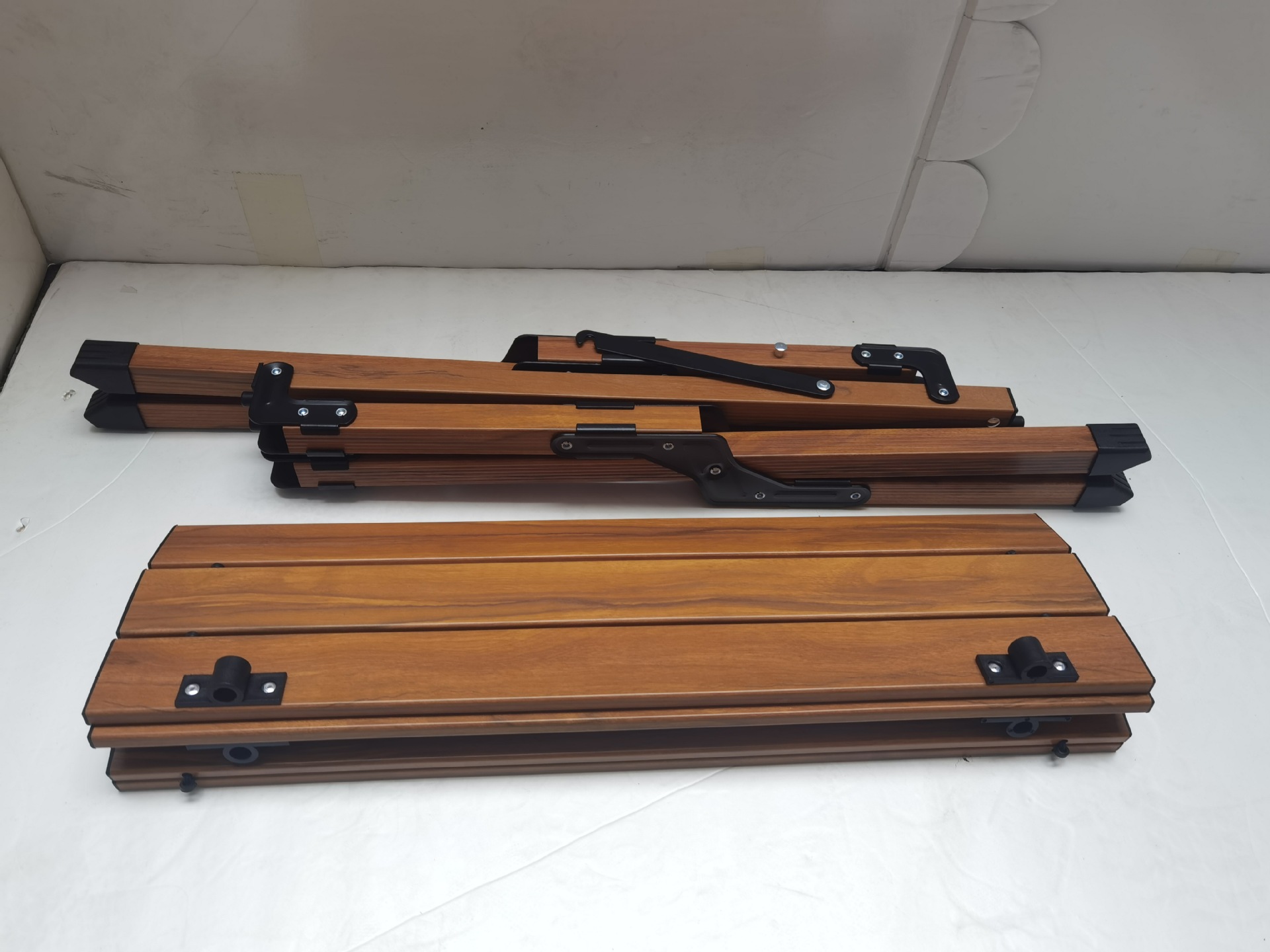 Dacheng Outdoor Camping Egg Roll Table, Camping Aluminum alloy Folding Table, Dining Camping Table, Campsite Wood Grain Table pic 4