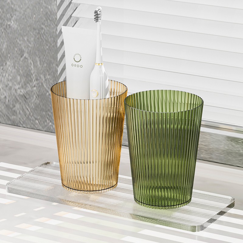 Bicchiere da bagno trasparente e portaspazzolini di lusso_voghion.com