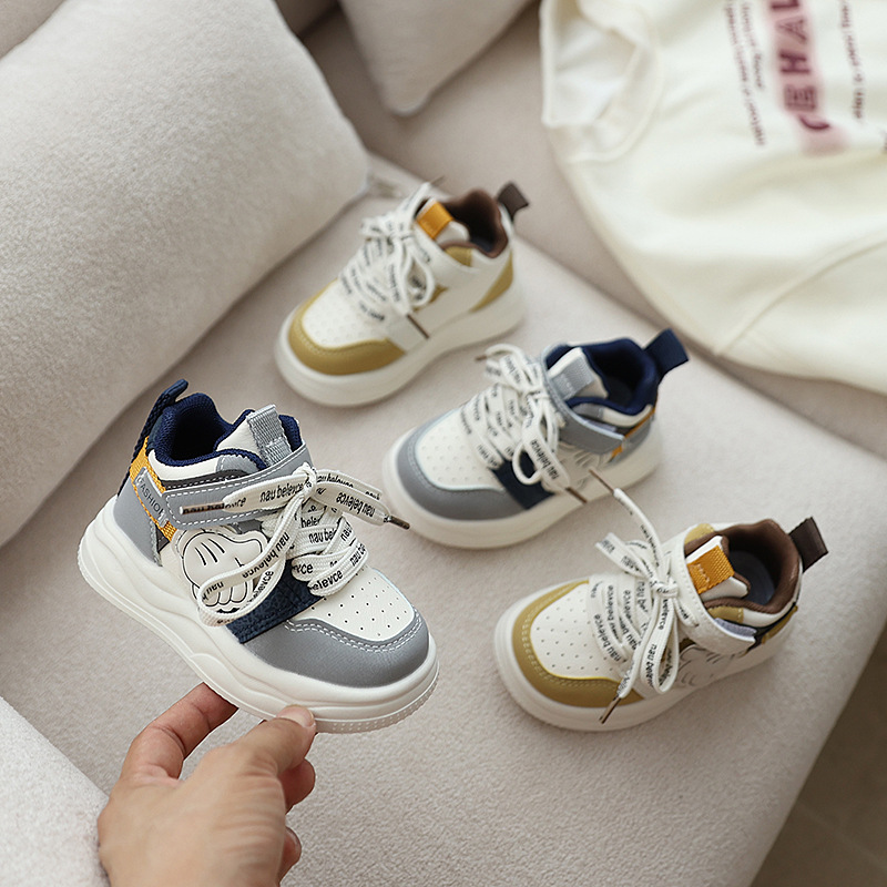 Children's Sports Shoes Spring & Fall New Style Boys' Versatile Soft-Soled Casual Shoes Girls' Fashionable Non-Slip Breathable Running Shoes Trendy