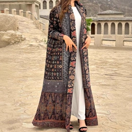 女式T恤;连衣裙;女式风衣