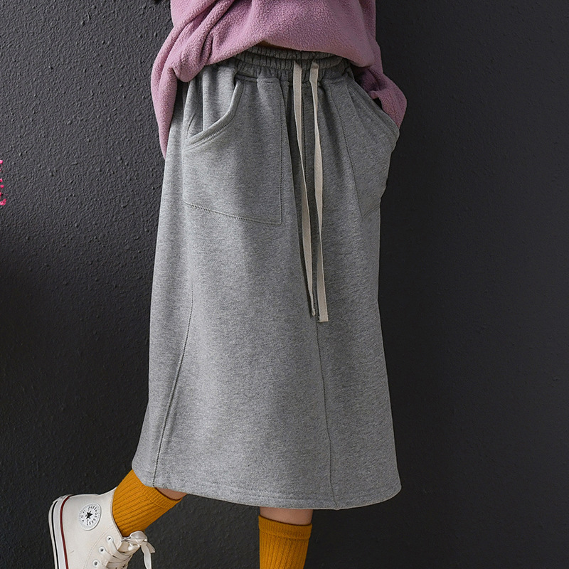 Traje de falda casual Han Fan para niñas Suéter de terciopelo polar suelto y simple, todo fósforo, cálido y casual