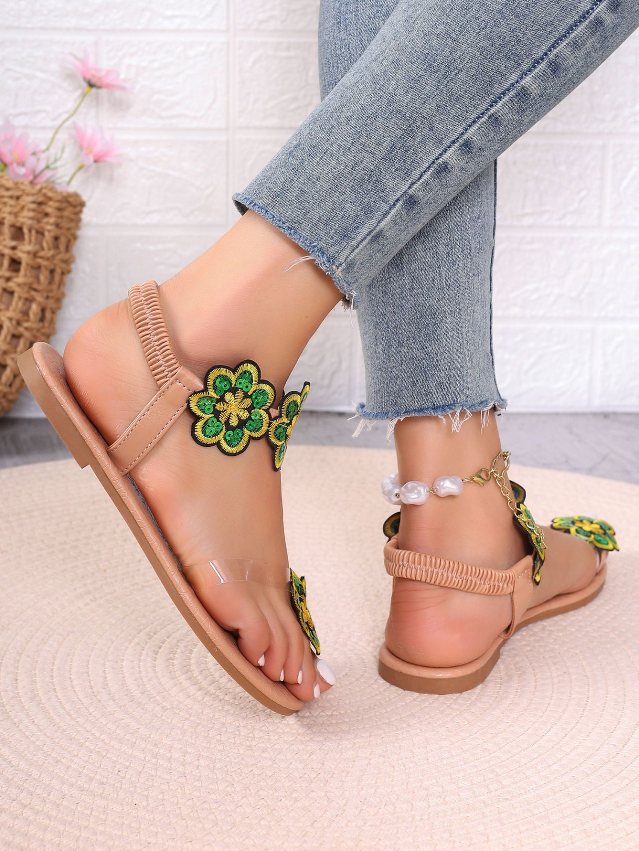 Women's Roman Style Floral Round Toe Thong Sandals display picture 3