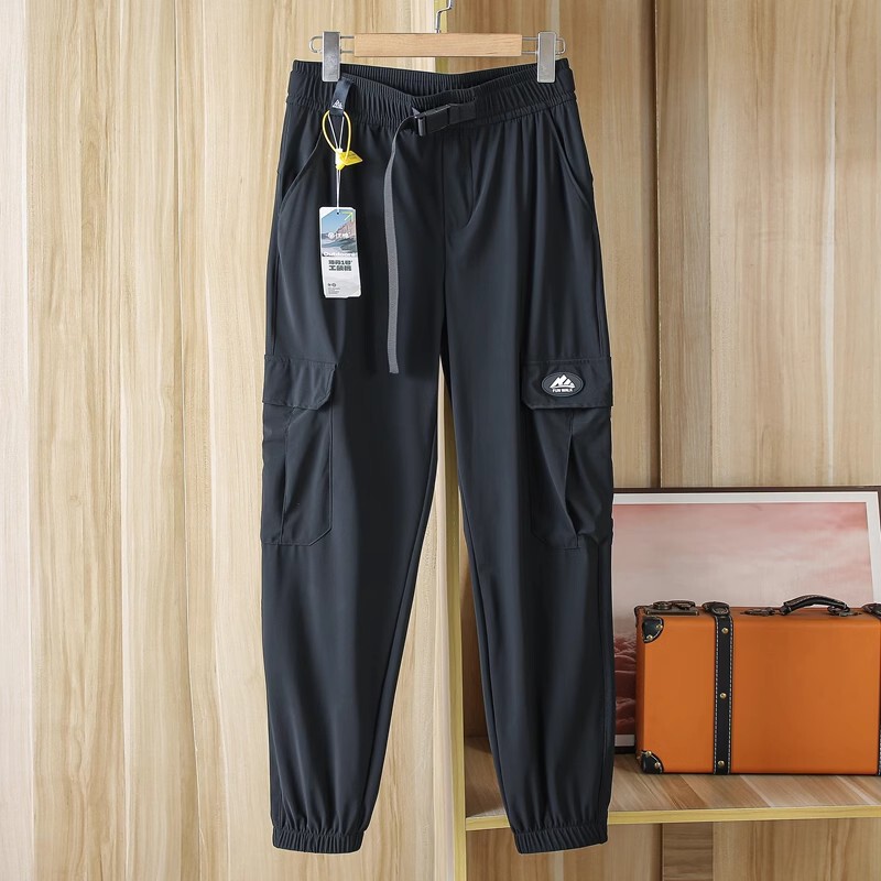 Outdoor Functions! Cost-Effective Mobile Small Air Conditioner ~ Air-Like Lightness, Summer Coolness and Comfortable Overalls for Men Outdoor Functions! Cost-Effective Mobile Small Air Conditioner ~ Air-Like Lightness, Summer Coolness and Comfortable Overalls for Men
