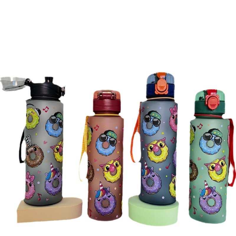 Nuevo patrón de dibujos animados taza de plástico esmerilado conveniente portátil taza de agua de donut cerradura tapa rebote taza de mochila de bebida directa