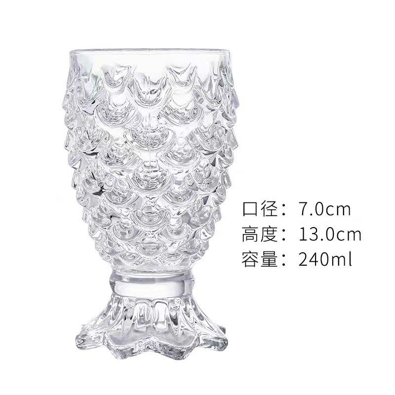 Taza de escamas de pescado grande