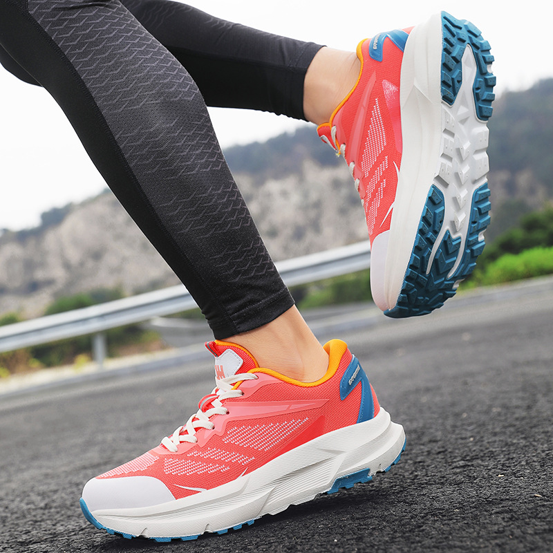 Breathable and Lightweight Running Shoes for Men and Women, Outdoor Fitness Shoes, Non-Slip and Wear-Resistant Casual Shoes, Source Factory