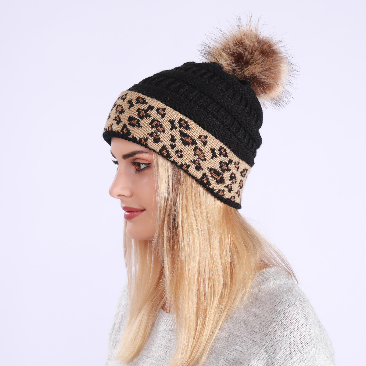 Mujeres Moda Leopardo Pompones Prensado Gorro De Lana display picture 21