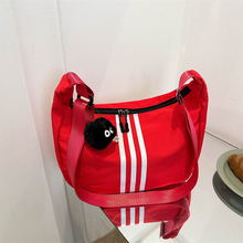 ����Ů��2023�ļ��¿�С���OӋ�μ�б������s�r�д��������ذ�Ů