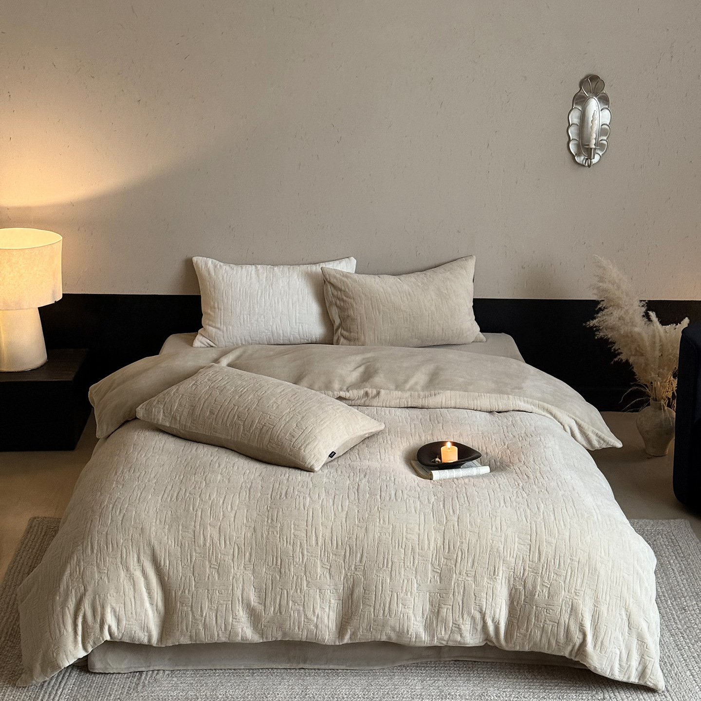 Three-Dimensional Carved High-Weight Milk Velvet Accessible Luxury New Winter Series Four-Piece Set Full Size High-Quality Roman Holiday