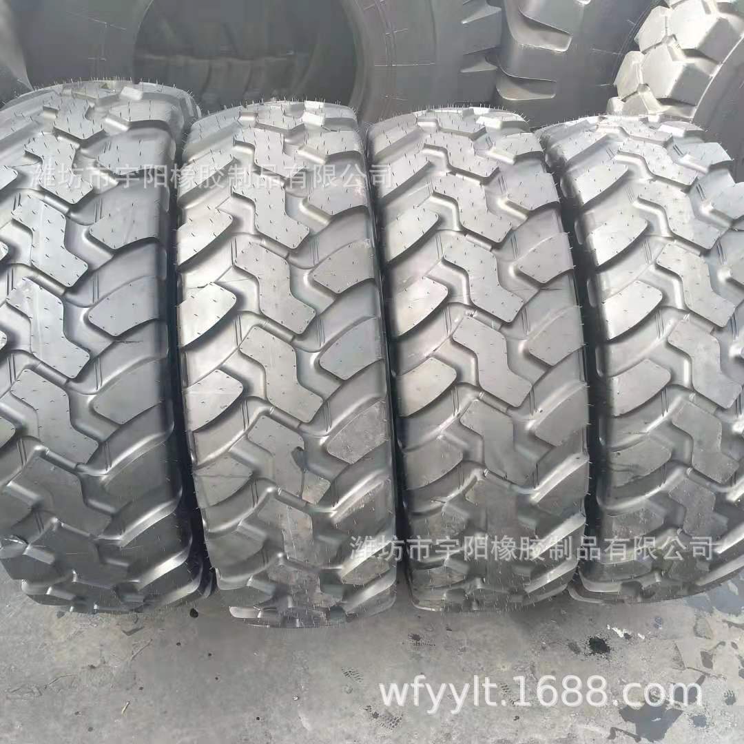 305 335/80R18   装甲车轮胎 运输卡车轮胎 越野轮胎