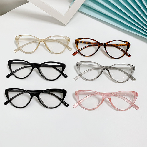 New retro glasses frames European and American cat-eye flat mirrors Personalized fashionable glasses frames can be matched with myopia frame glasses trend