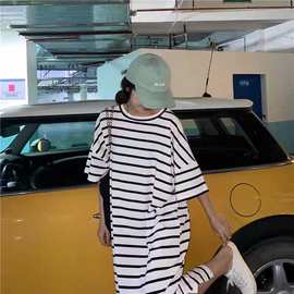 泰国2022新款大码条纹连衣裙子早春宽松显瘦短袖女长款遮肚裙潮