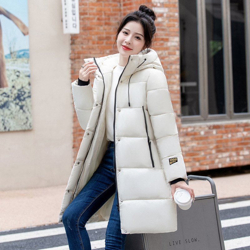 Ropa de invierno europea y americana nueva capa de pluma, ropa de pan coreana, ropa de algodón suelta y gruesa, chaqueta de mujer larga y media
