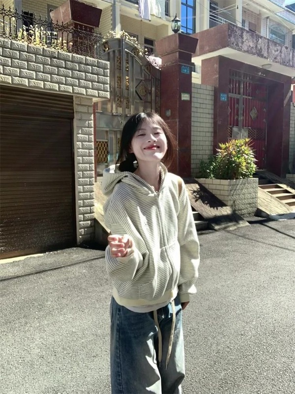 美式减龄连帽卫衣女春秋2025新款爆款设计感小众宽松慵懒风外套潮|undefined