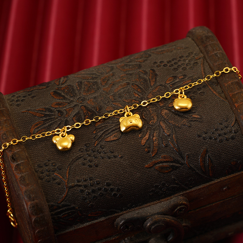 Pulsera chapada en oro todo fósforo exquisito simple mariposa de las mujeres 2022 nueva fábrica de joyería de mano al por mayor