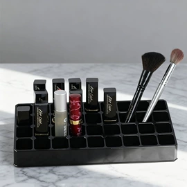 收纳盒;模特;饰品展示架