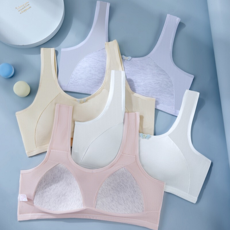 Developmental Kidsren's and Girls' Middle School Students' Intimates Bras for Junior High School Students 12-16 Years Old Girls' Vests for High School Students Developmental Kidsren's and Girls' Middle School Students' Intimates Bras for Junior High School Students 12-16 Years Old Girls' Vests for High School Students