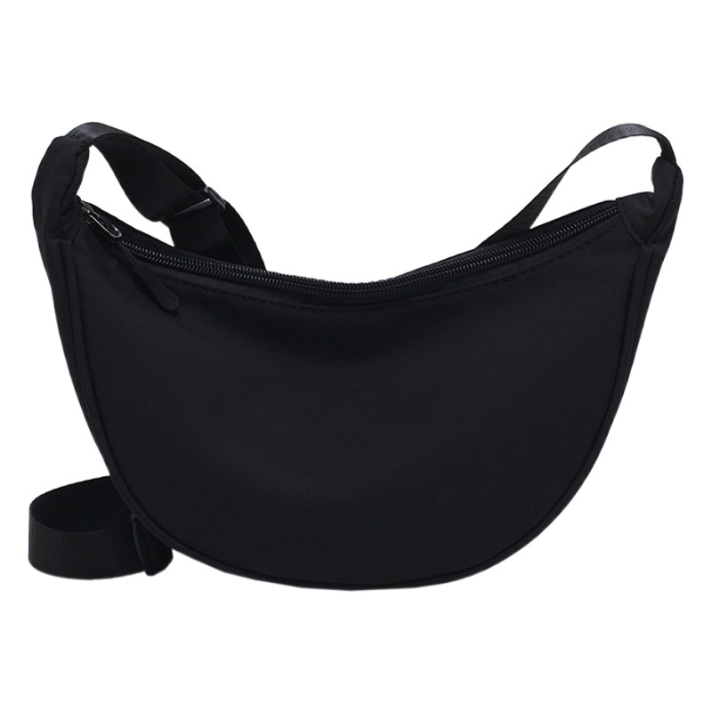 Bolso bandolera de nailon para mujer, nuevo bolso tipo dumpling de moda, bolso de hombro pequeño deportivo ligero, bolso de hombro informal ligero de estilo japonés.