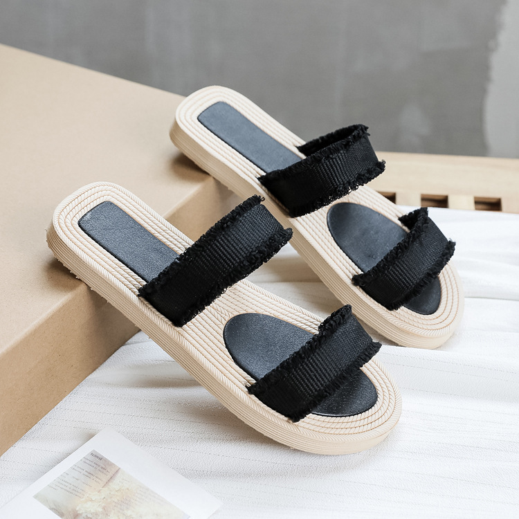2024 New Trendy Flat Bottom Seaside Casual Flip flops with Rubber soles for Tourism Outwear Slippers_voghion.com