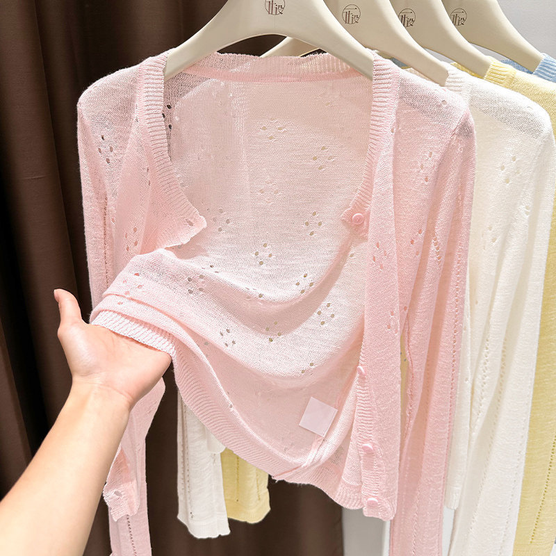 Korean-Style Thin Ice Silk Knitted Sun-Protective Cardigan with a High-End Feel, Niche Long-Sleeve V-Neck Summer New Style with Buttoned Hollow Design
