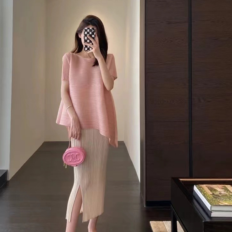 Miyake 2024 New Style Temperament Socialite Solid Color Wide Comfortable Slant Top Hip Skirt Summer suit Women