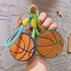 新しいレザーバスケットボールペンダントアクセサリー、レザージュエリー、バッグペンダント、人形、クリエイティブキーホルダー卸売