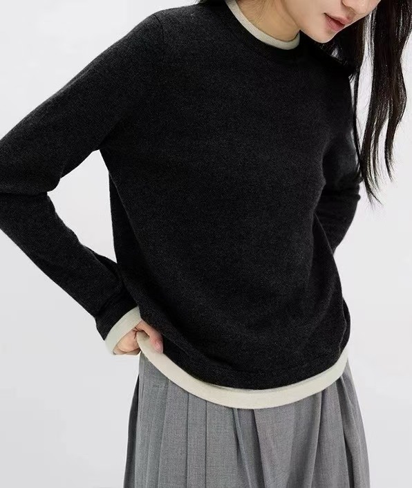 色の偽の2つの丸首のカシミヤのニットの底のシャツの女性の秋冬の怠惰な高級感の灰色のセーターの中で上着を掛けます。