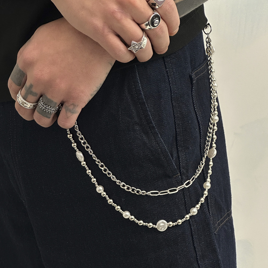 Retro necklace from pearl