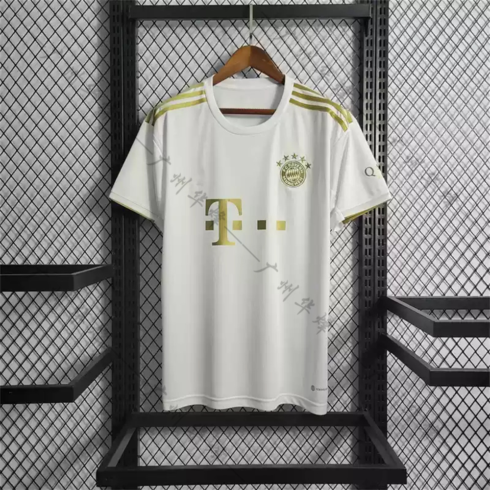 2526 nueva camiseta del Bayern versión tailandesa de manga corta masculina local y visitante 125 aniversario de la versión conmemorativa del uniforme de fútbol del Oktoberfest