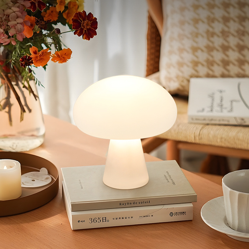 Cross-Border Danish Cream Style Mushroom Table Lamp Charging Living Room Study Bedroom Bedside Decoration Atmosphere Lamp Night Light