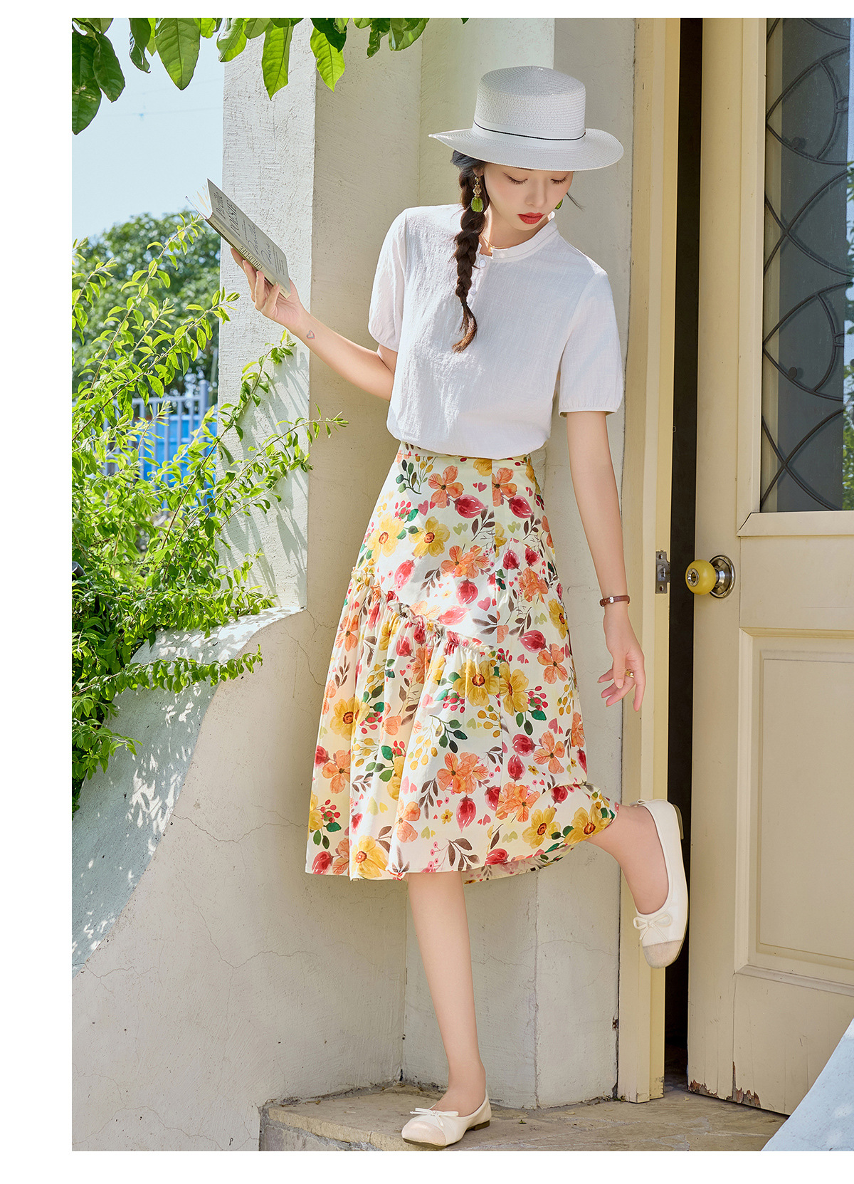 Bộ váy hai mảnh gồm áo thun và chân váy chữ A họa tiết hoa, cạp cao, dáng suông dài — Màu ảnh chi tiết 17