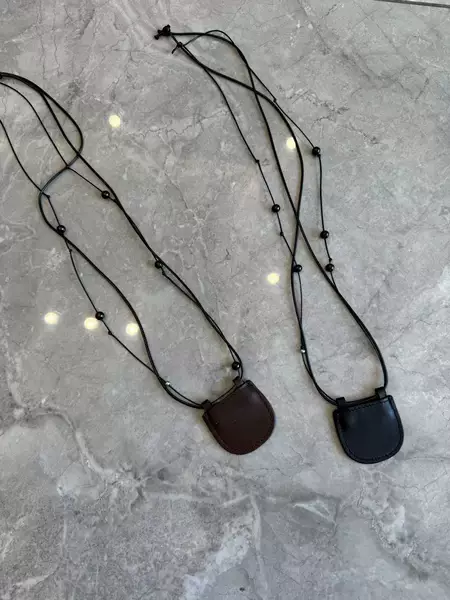 Minimalist Bead Top Layer Cowhide Necklace Street All-Match Fashionable Leather Hanging Neck Mini Crescent Bag Hanging Chain