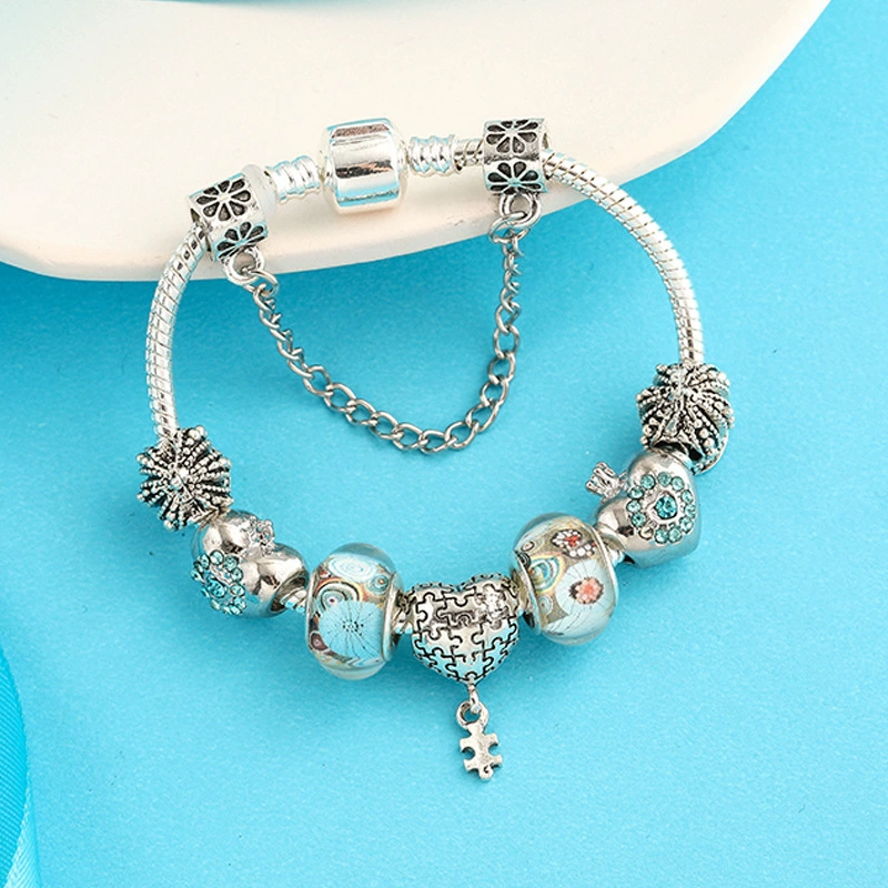 Beaded bracelet heart shaped, accessory, DIY, style, (Physicals)